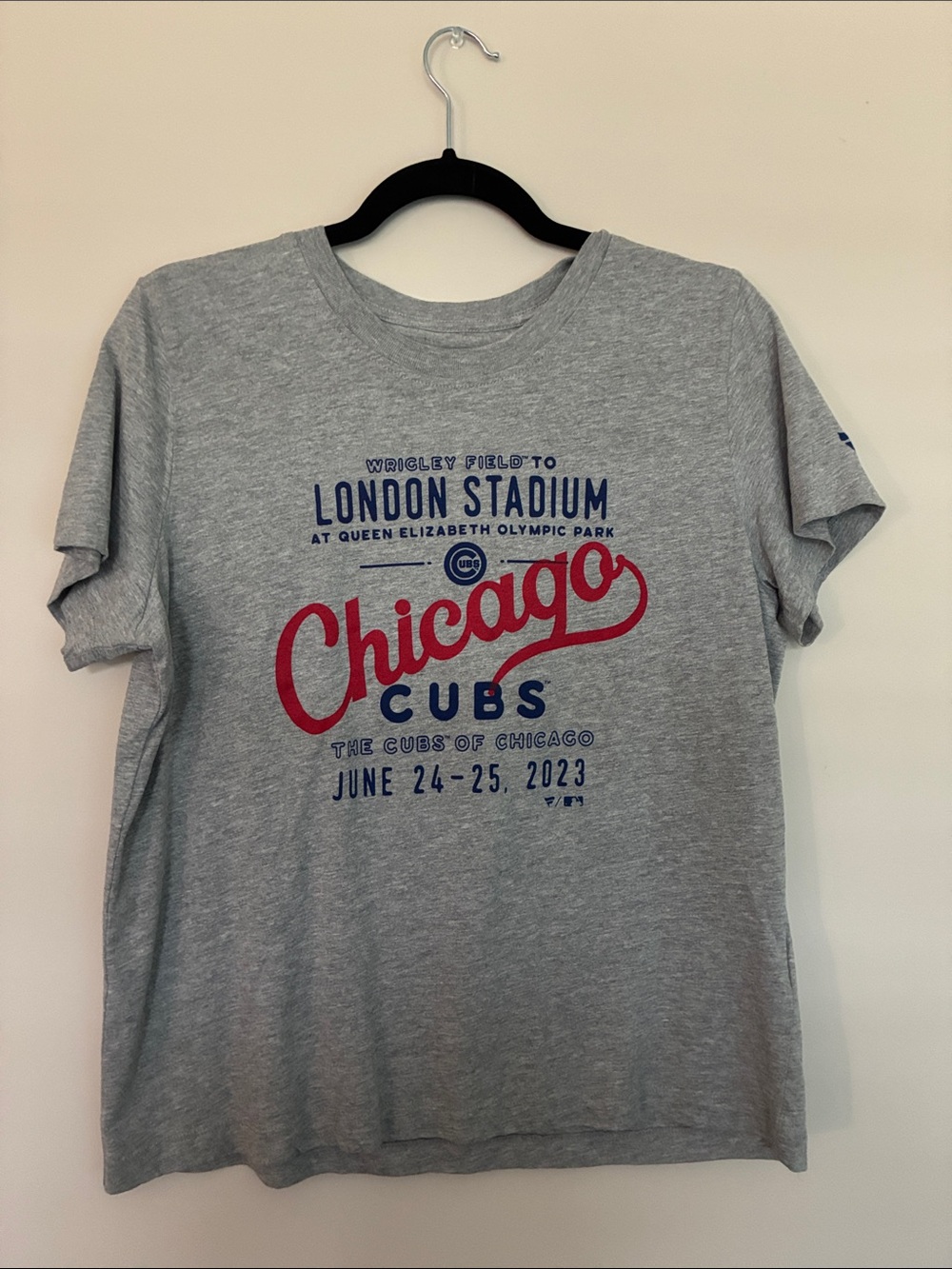Genuine Merchandise Grey Chicago Cubs London Stadium Tee